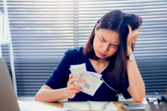 5 dấu hiệu bạn đang nợ quá nhiều